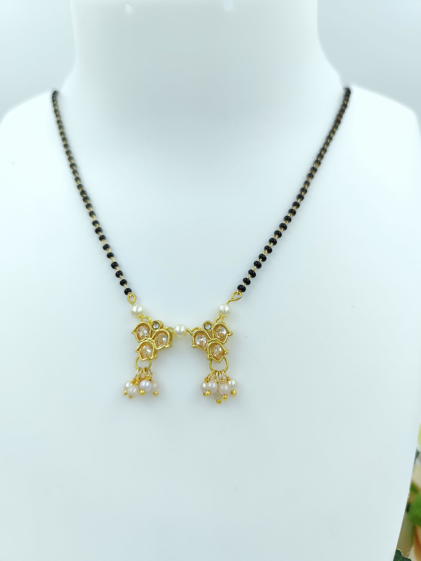 Short Mangalsutra - Single Layer with Stone Pendent & Pearl Details