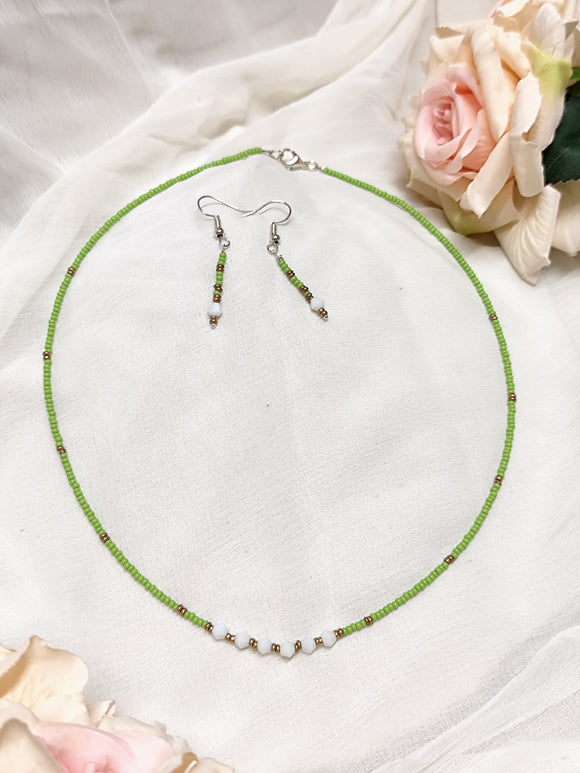 Seed Bead Necklace - Green, golden and white