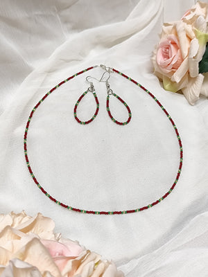 Seed Bead Necklace - Red, green and golden
