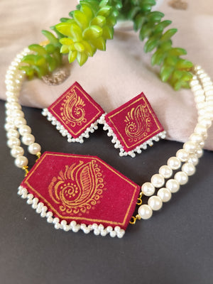 Maroon Hand-Painted Choker Necklace Set with Pearls Design 2
