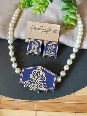 Navy Blue Hand-Painted Choker Necklace Set with Pearls Design 1