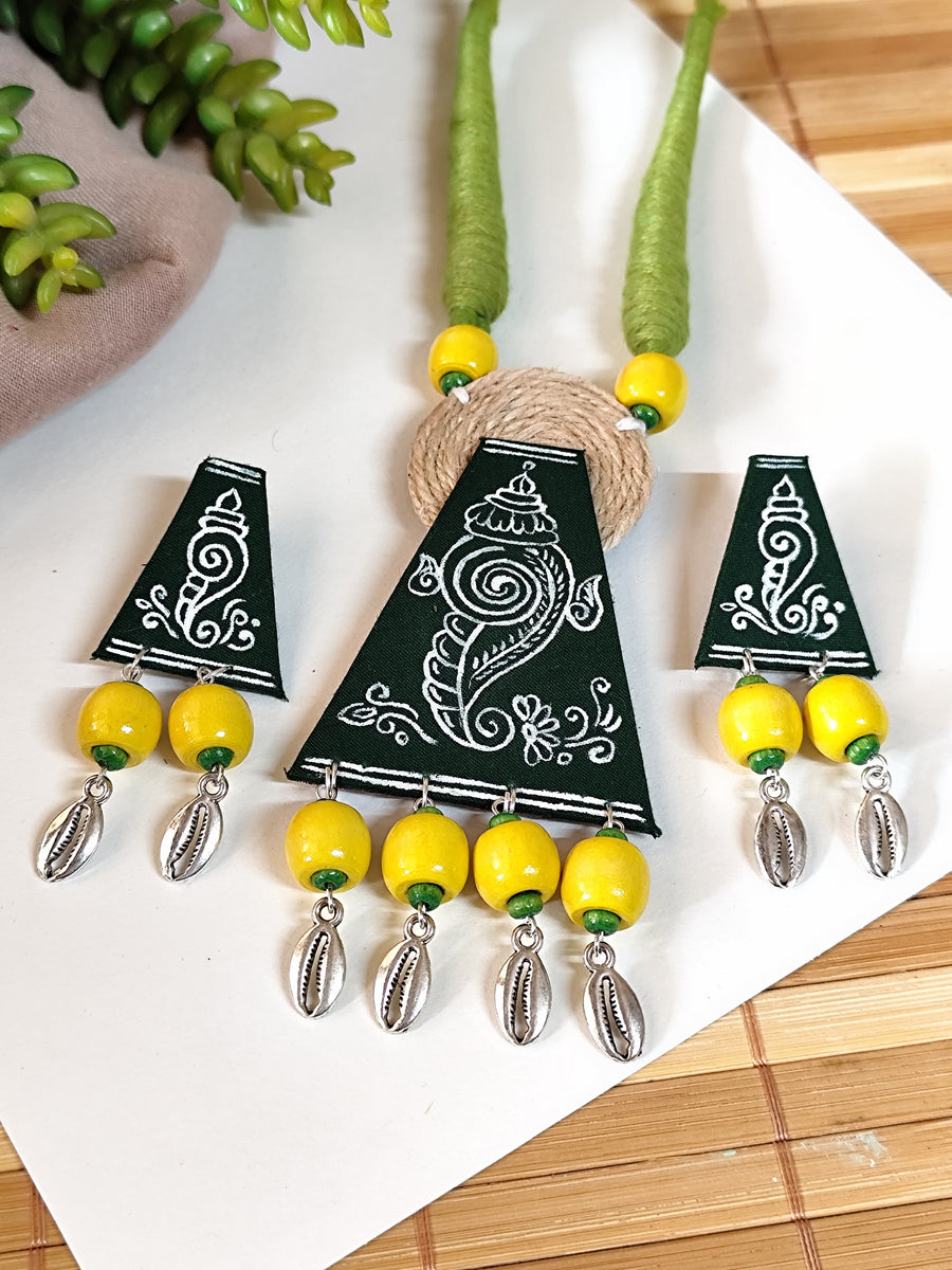 Dark Green Hand painted Shell Motif Necklace Set