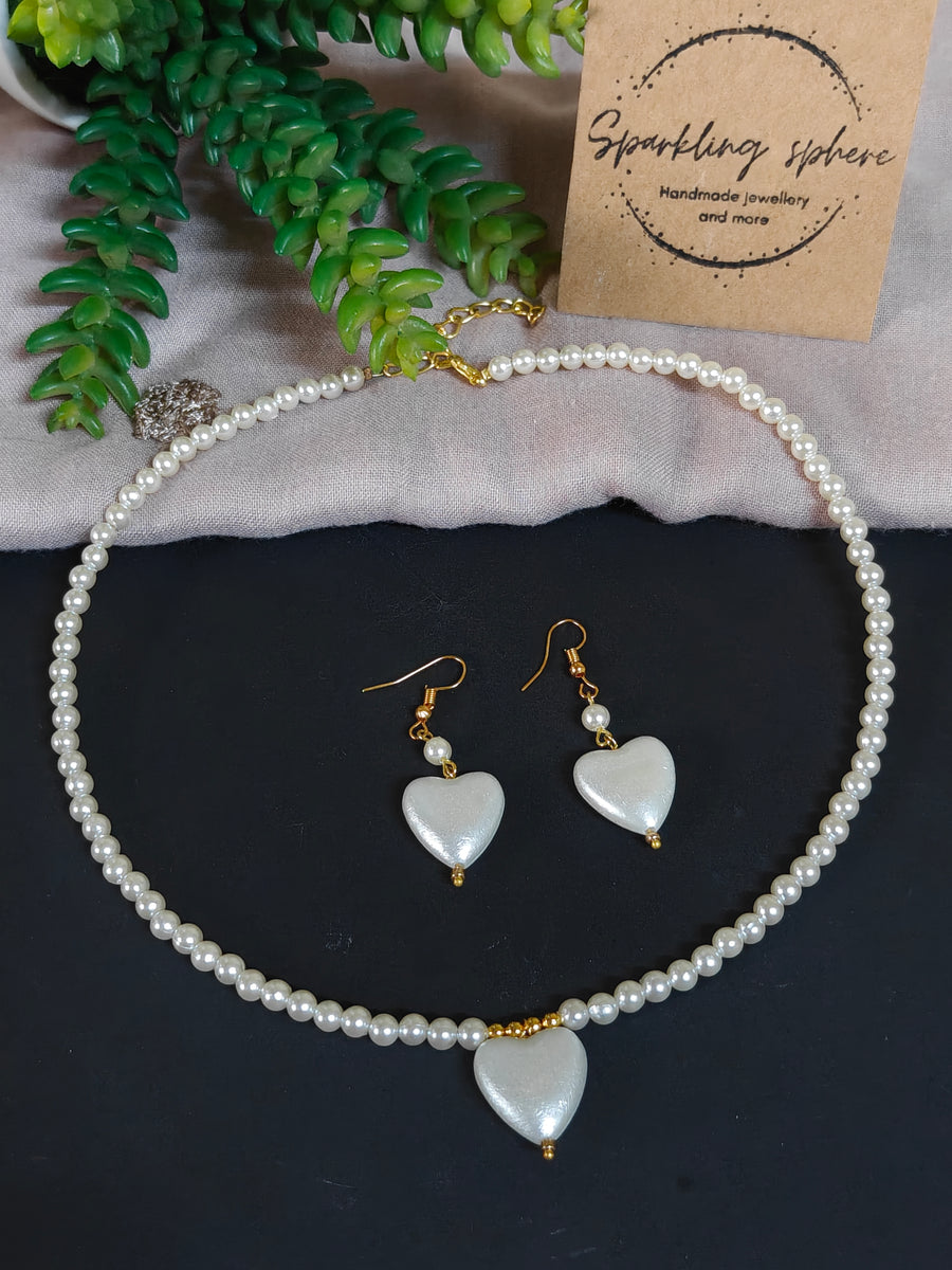Single Line Short Pearl Necklace with Heart Bead Pendant and Earrings