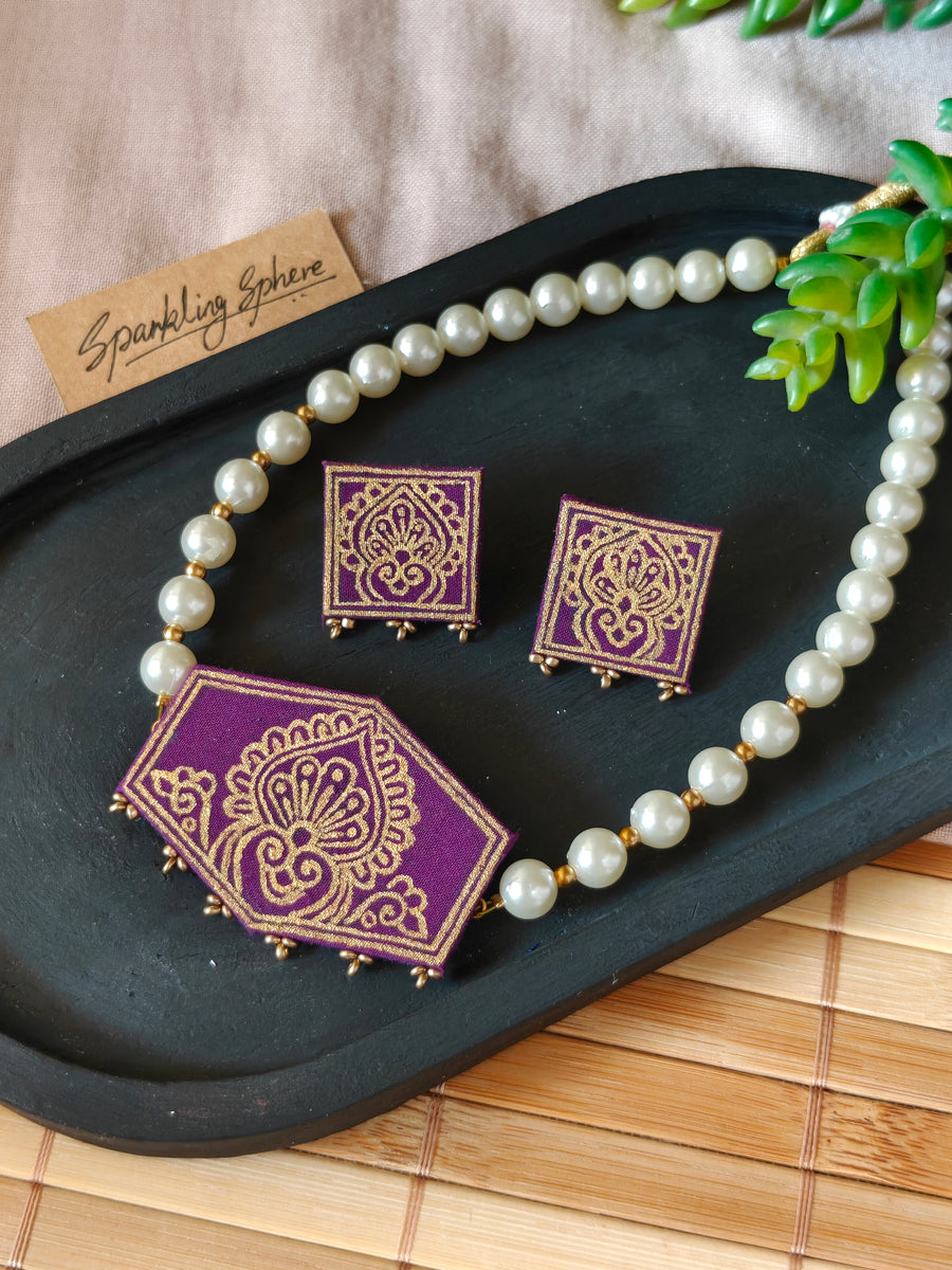 Purple Hand-Painted Choker Necklace Set with Pearls Design 1